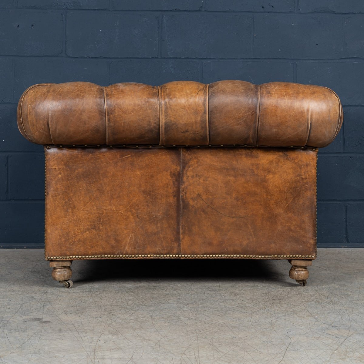 PUSHKINS.COM - B11240 - VINTAGE 20thC ENGLISH BROWN LEATHER CHESTERFIELD ARMCHAIR BY HALO - 06.jpg