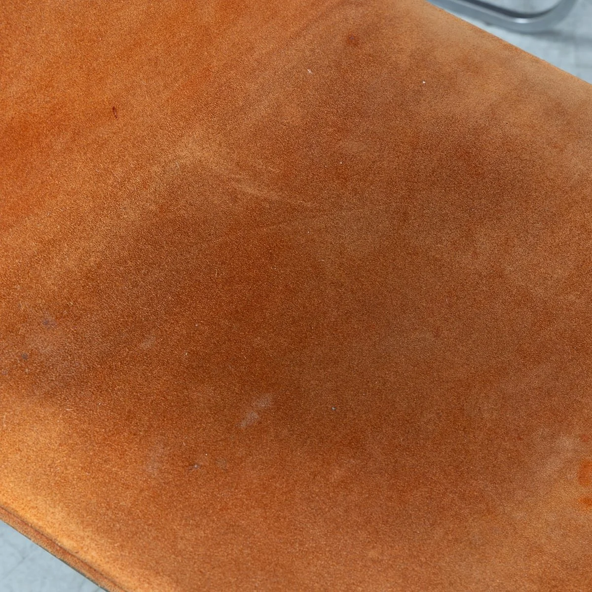 PUSHKINS.COM - B12046 - VINTAGE RARE 20thC ITALIAN DINING SET IN ORANGE SUEDE BY WILLY RIZZO c.1970 - 32.jpg