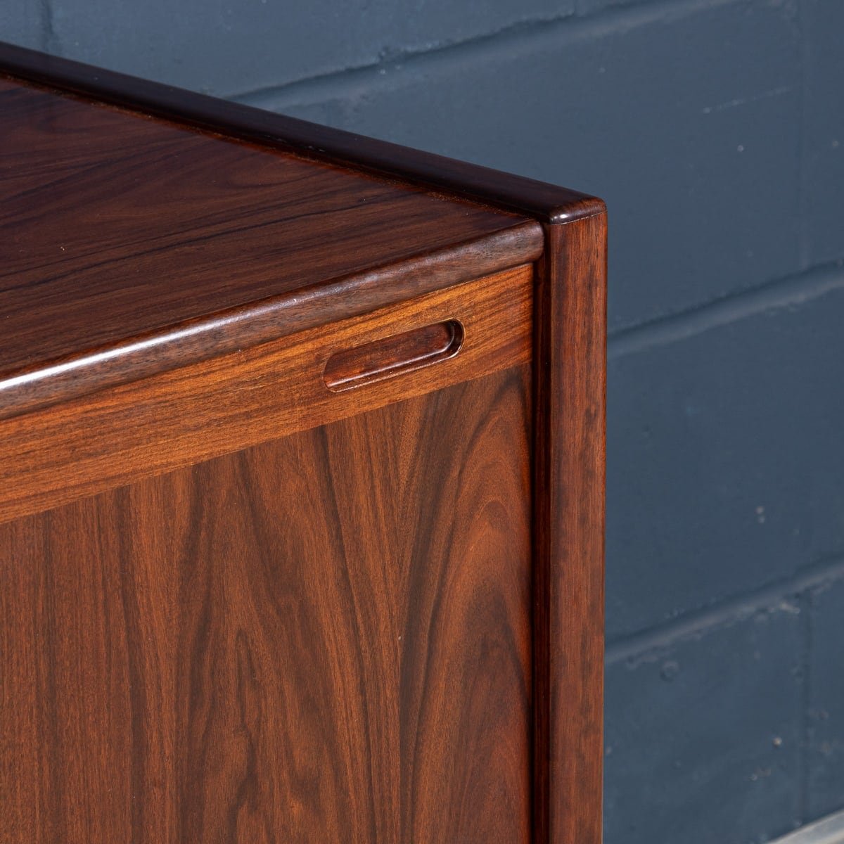 PUSHKINS.COM - B11243 - 20thC DANISH ROSEWOOD SIDEBOARD BY SKOVBY MØBELFABRIK A:S c.1960 - 24.jpg
