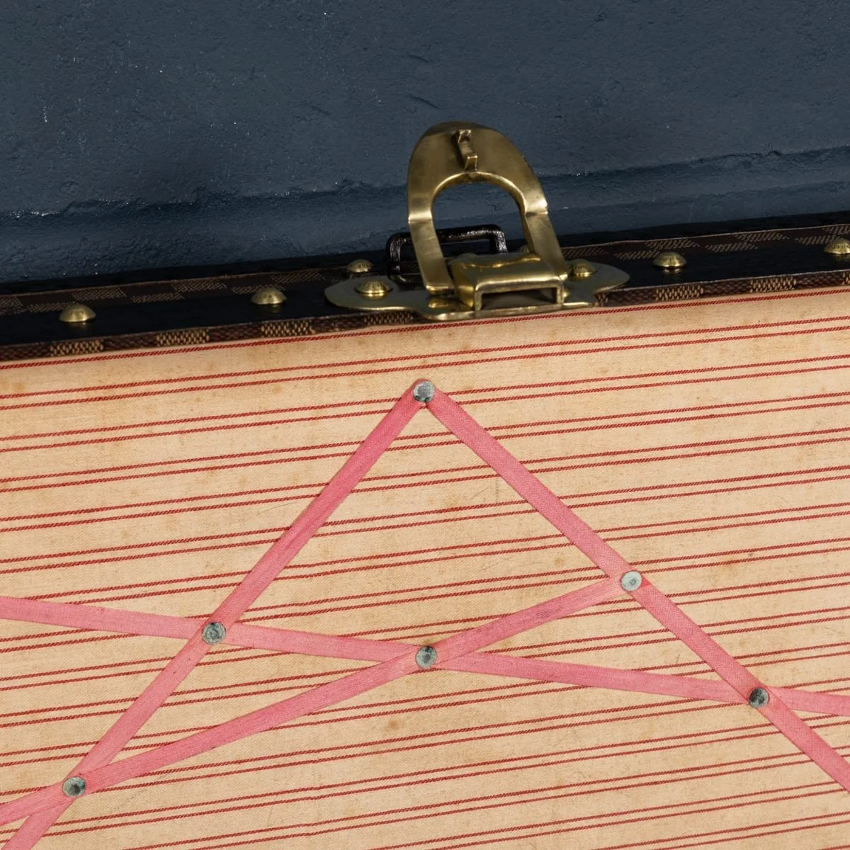 PUSHKINS.COM - B12250 - ANTIQUE 20thC LOUIS VUITTON TRUNK IN DAMIER CANVAS, FRANCE c.1900 - 18.jpg