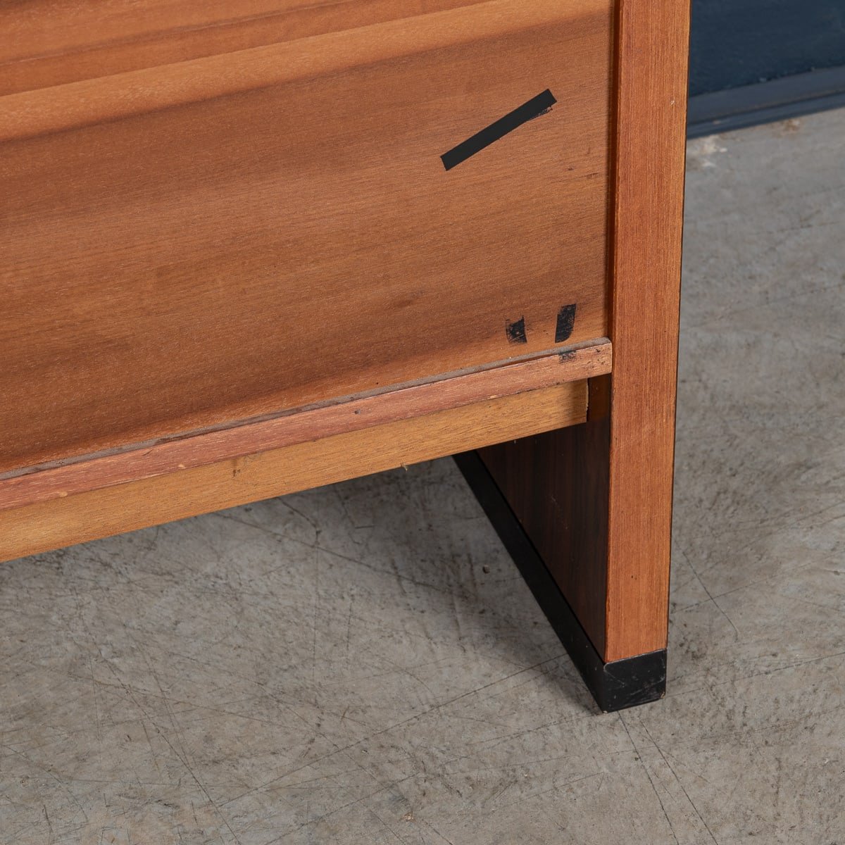 PUSHKINS.COM - B11243 - 20thC DANISH ROSEWOOD SIDEBOARD BY SKOVBY MØBELFABRIK A:S c.1960 - 21.jpg
