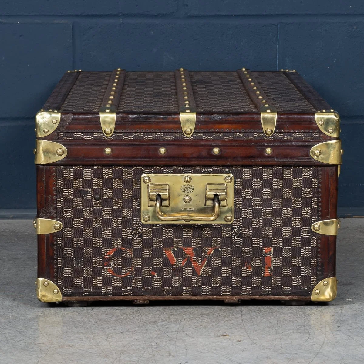 PUSHKINS.COM - B12768d - ANTIQUE 20thC LOUIS VUITTON CABIN TRUNK IN DAMIER CANVAS, FRANCE c.1900 - 08.jpg