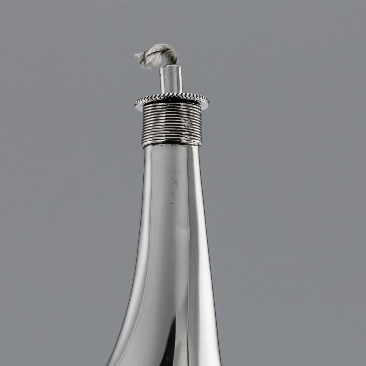 PUSHKINS.COM - J12487 - ANTIQUE 20thC SOLID SILVER 'GOLF DRIVER' CIGAR TABLE LIGHTER, LONDON c.1913 -15.jpg