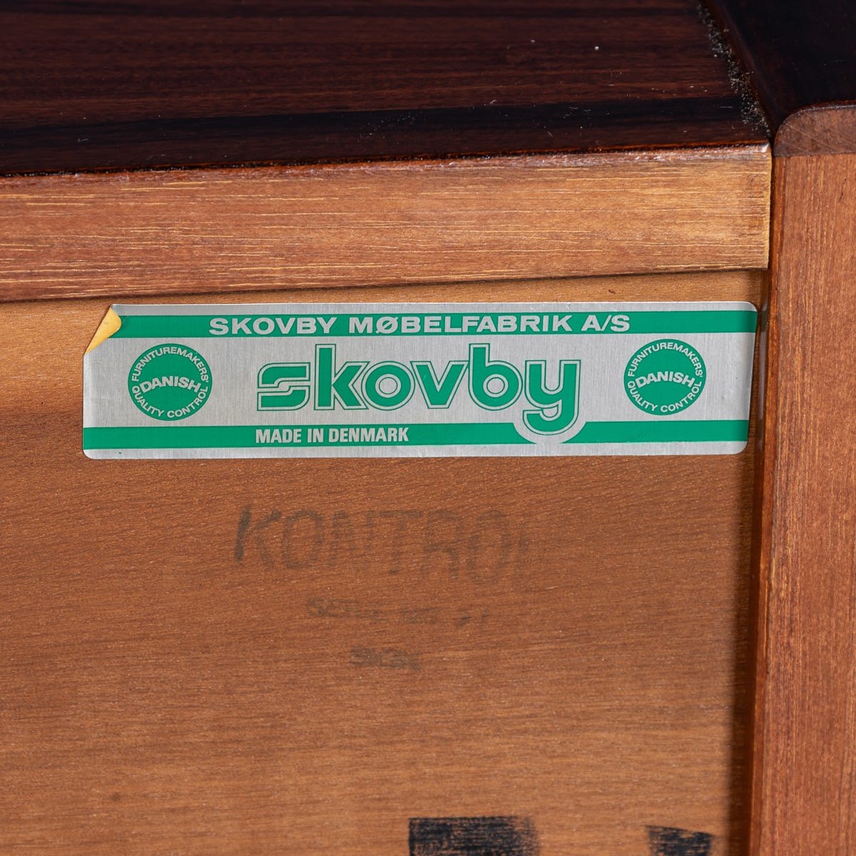 PUSHKINS.COM - B11243 - 20thC DANISH ROSEWOOD SIDEBOARD BY SKOVBY MØBELFABRIK A:S c.1960 - 20.jpg