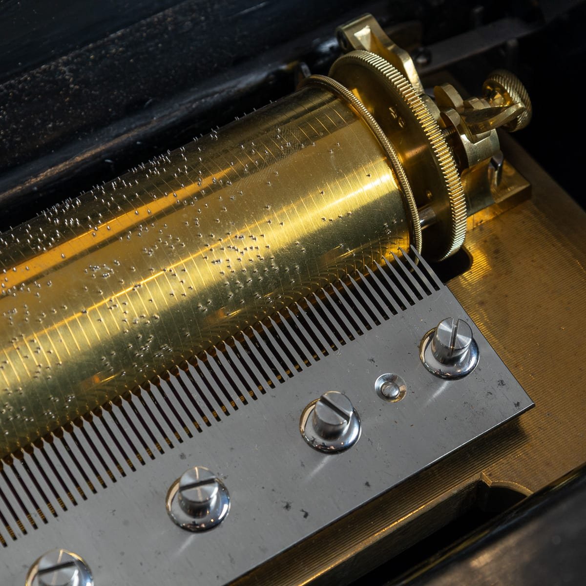 PUSHKINS.COM - NS11522 - ANTIQUE 19thC SWISS MADE CYLINDER MUSIC BOX BY LECOULTRE FRÈRES OF GENEVA c.1880 - 26.jpg