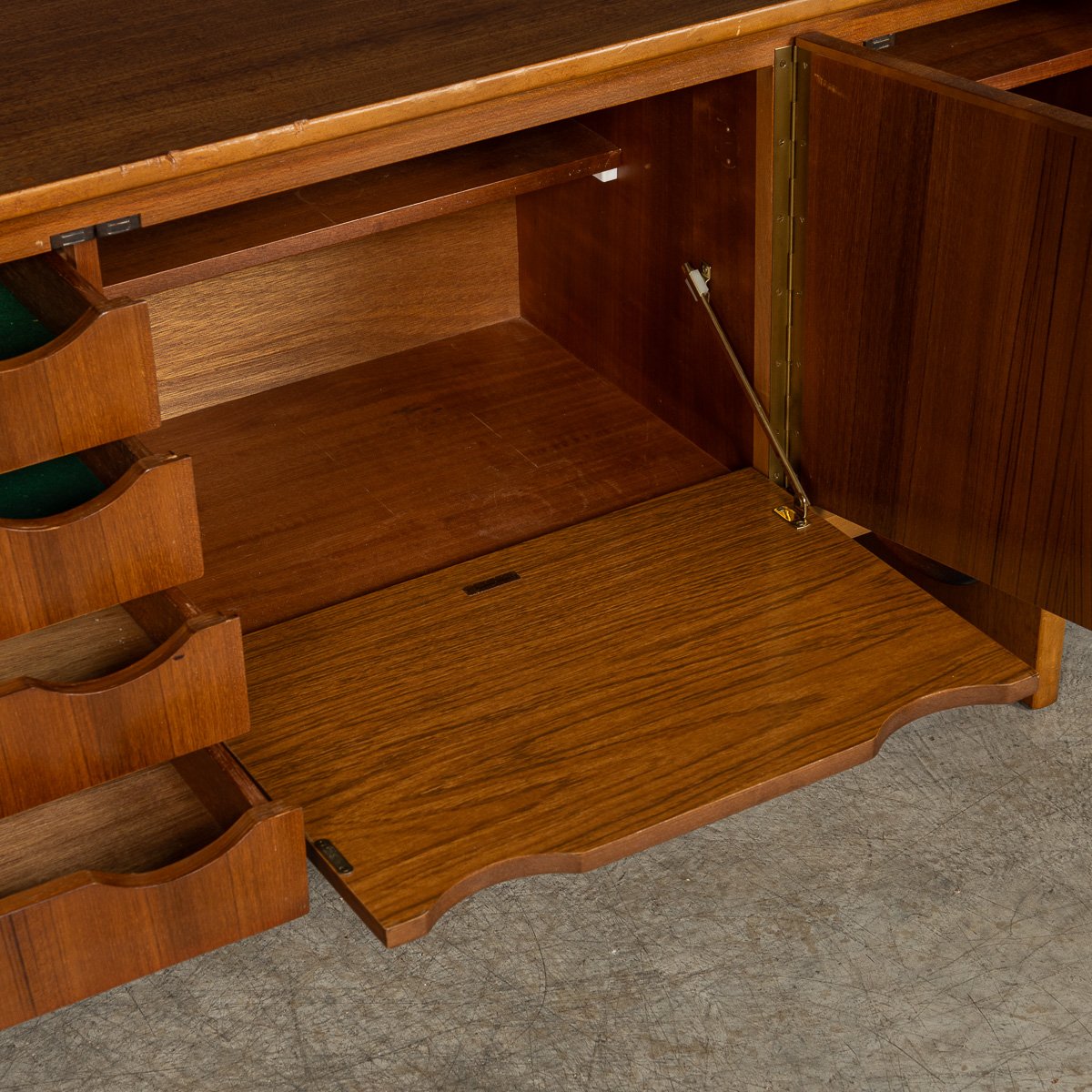 PUSHKINS.COM - B11412 - VINTAGE 20thC ENGLISH TEAK SIDEBOARD BY STONEHILL FURNITURE c.1960 - 26.jpg