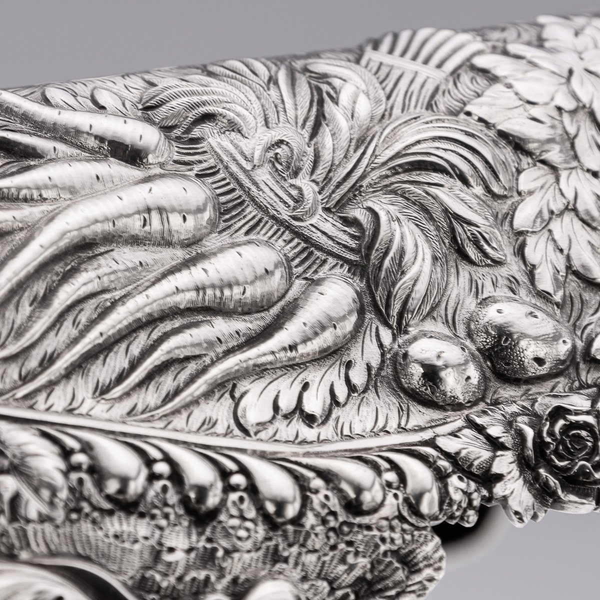 PUSHKINS.COM - B00060 - ANTIQUE 19thC GEORGIAN SOLID SILVER SOUP TUREEN BY EDWARD FARRELL, LONDON c.1823 - 35.jpg