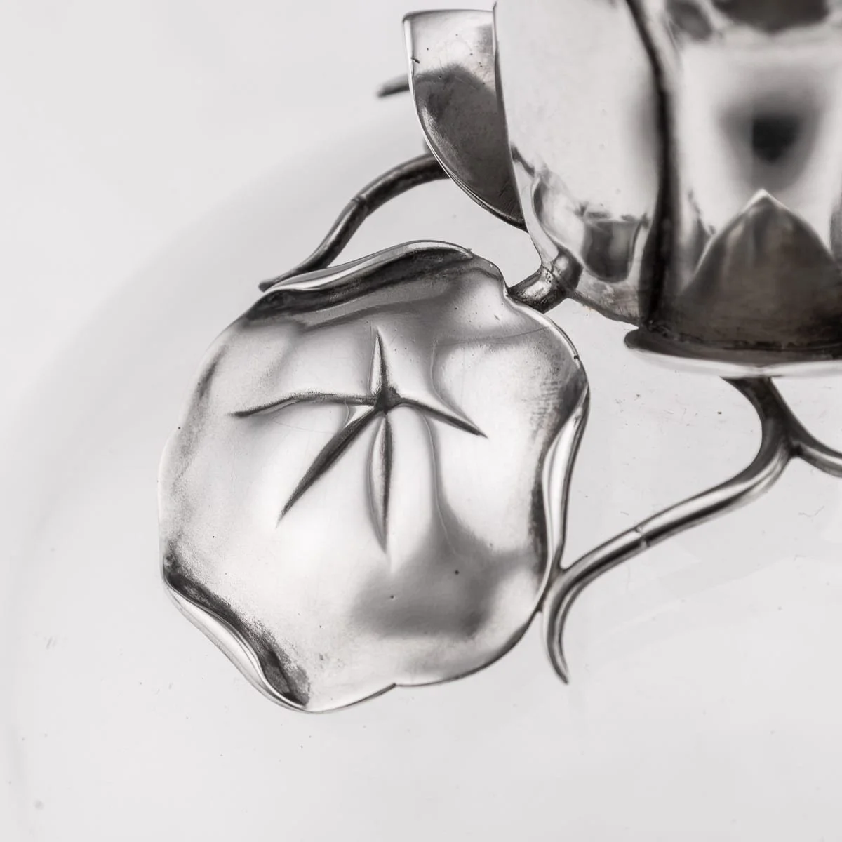 PUSHKINS.COM - J11489 - ANTIQUE 19thC VICTORIAN SOLID SILVER & CLEAR GLASS CLARET JUG c.1884 - 15.jpg