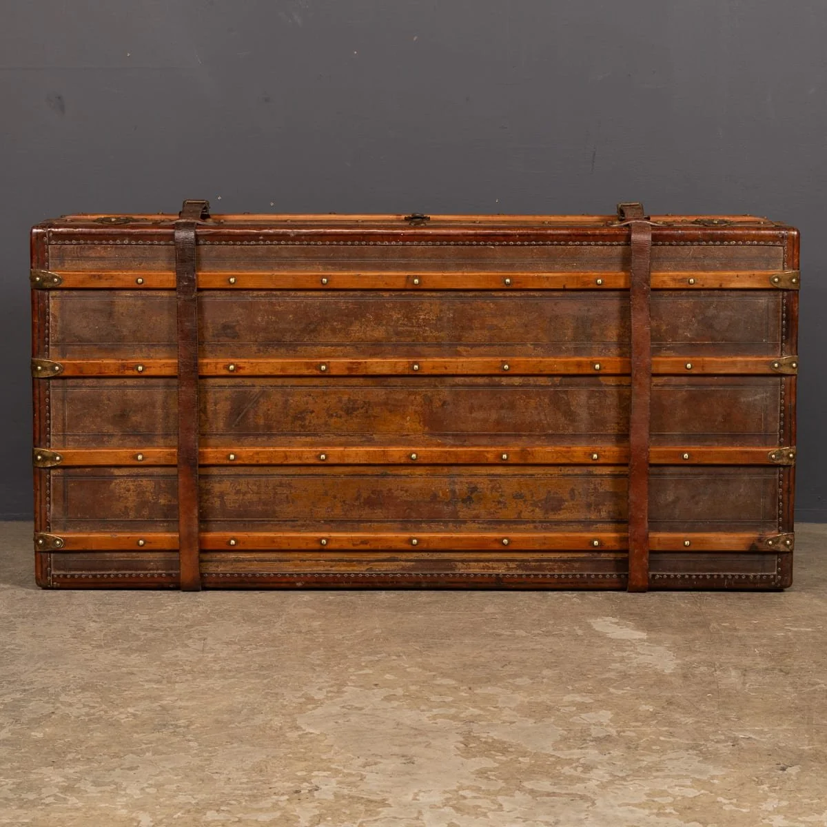 PUSHKINS.COM - Z12137 - ANTIQUE 19thC VICTORIAN LEATHER TRAVEL TRUNK c.1870 - 08.jpg