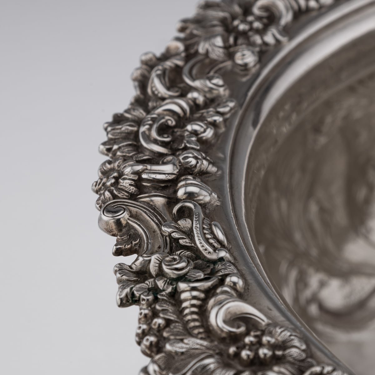 PUSHKIN'S - ANTIQUE 19thC GEORGIAN SOLID SILVER MAGNIFICENT SOUP TUREEN, BIRMINGHAM c.1827 - 21.jpg