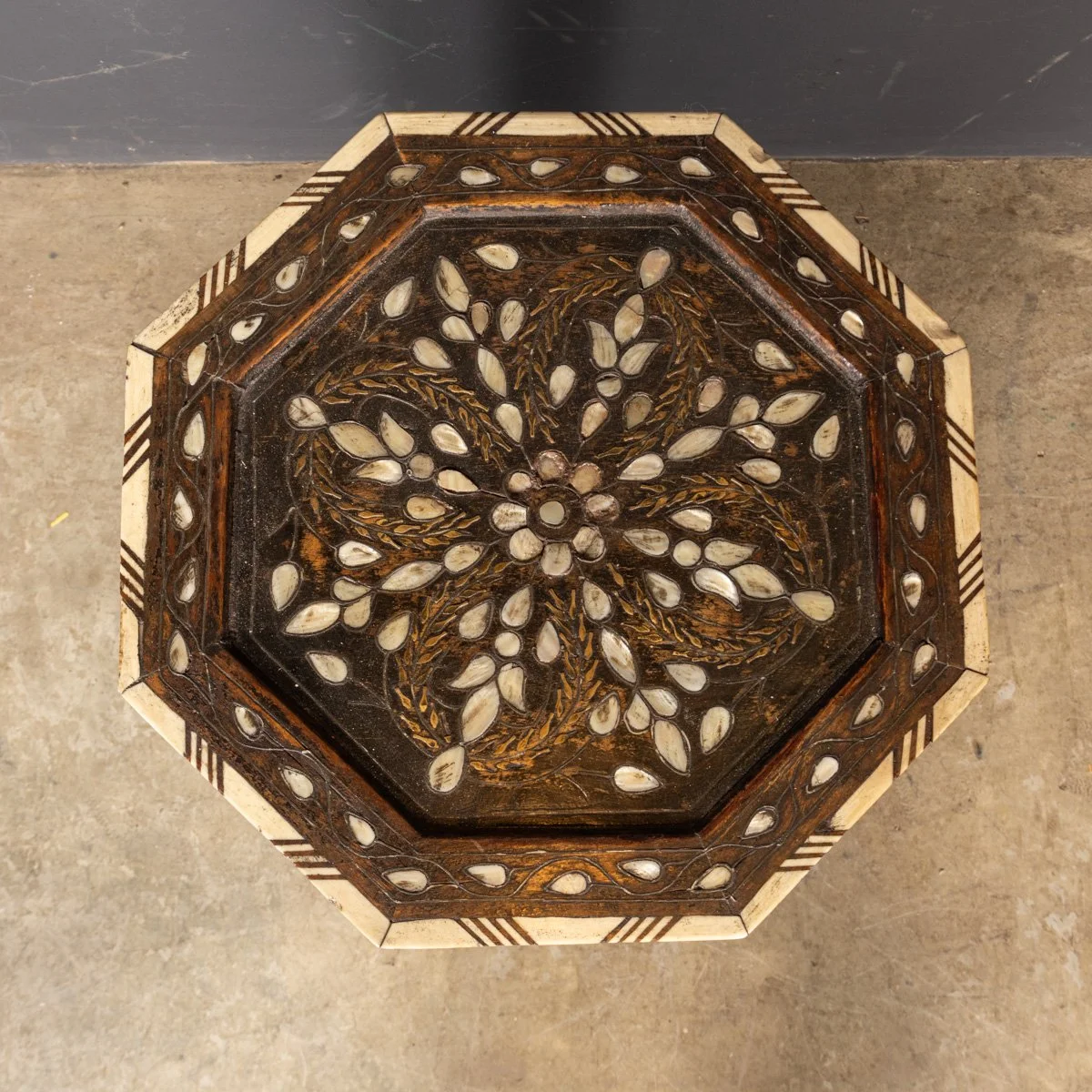 PUSHKINS.COM - Z12411 - ANTIQUE 20thC DARK WOOD & MOTHER OF PEARL MOORISH TABLE c.1920 - 09.jpg