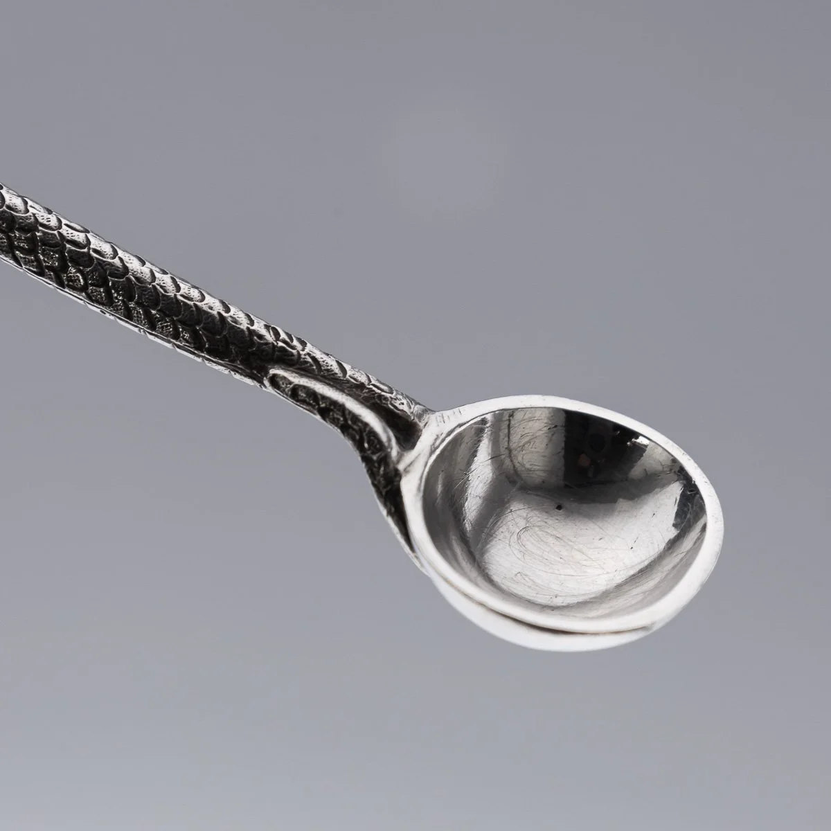 PUSHKINS.COM - A00013 - ANTIQUE 19thC INDIAN SOLID SILVER CONDIMENT SET, OOMERSI MAWJI, BHUJ c.1890 - 25.jpg
