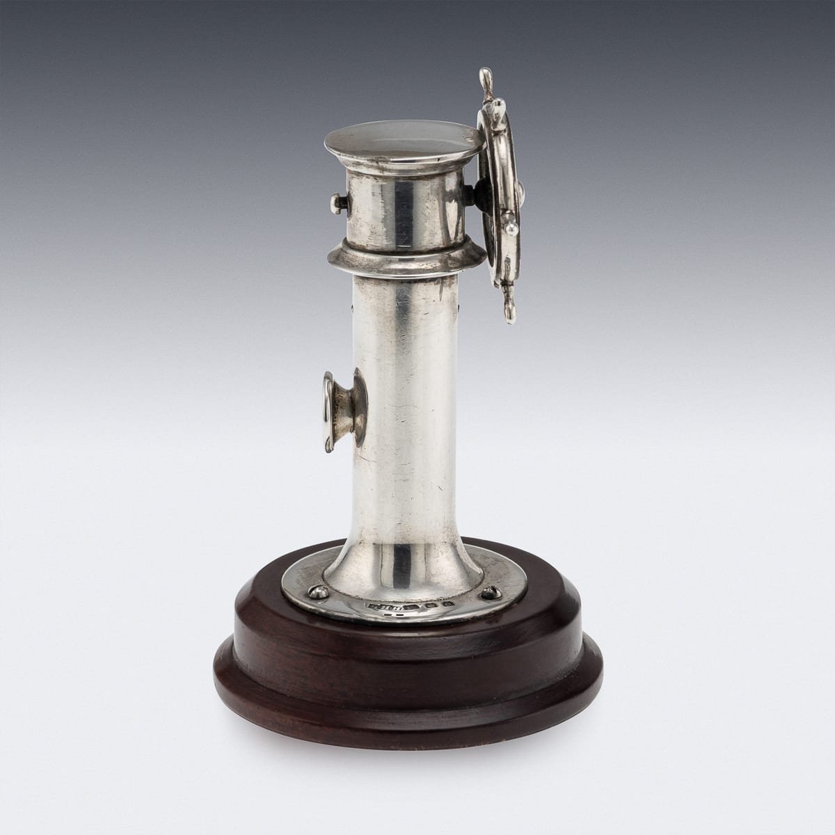 PUSHKINS.COM - J11903 - VINTAGE 20thC ENGLISH SOLID SILVER 'CAPTAINS WHEEL' CIGAR CUTTER c.1929 - 07.jpg