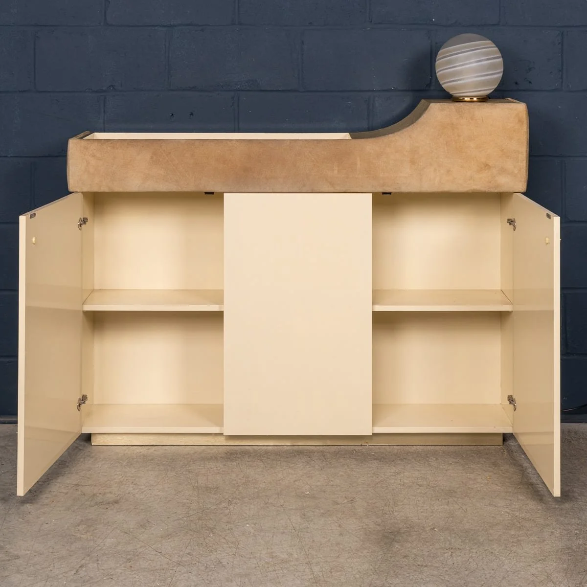 PUSHKINS.COM - B11859 - VINTAGE 20thC ITALIAN STANDING DRY BAR ATTRIBUTABLE TO WILLY RIZZO c.1970 - 07.jpg