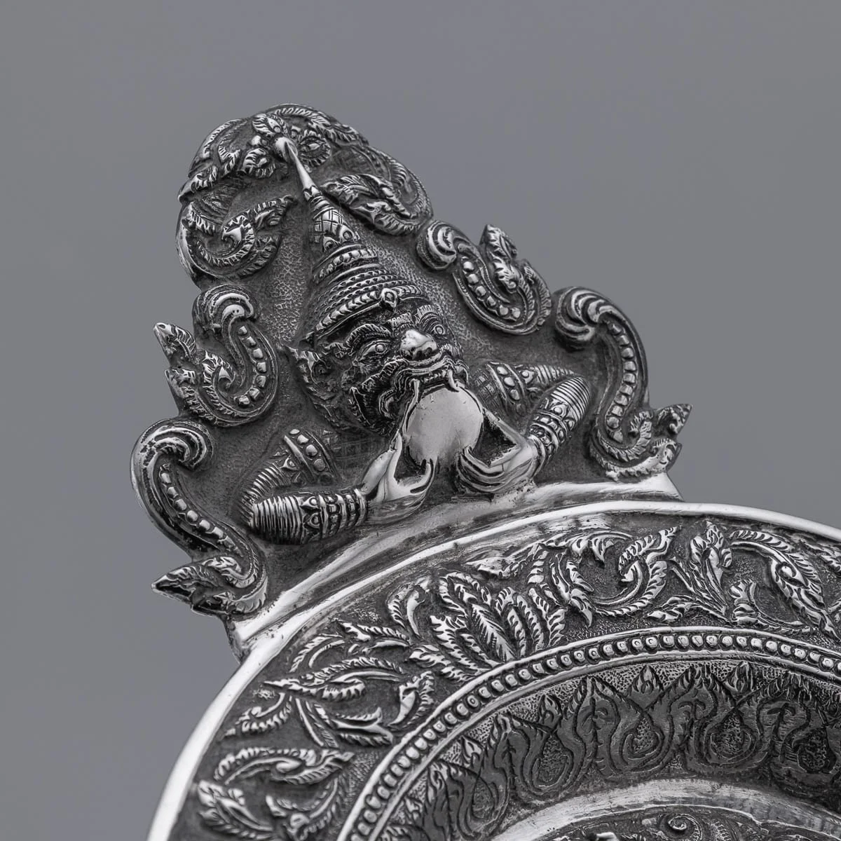 PUSHKINS.COM - A00154 - ANTIQUE 20thC THAI SOLID SILVER REPOUSSÉ TRAY c.1900 - 08.jpg