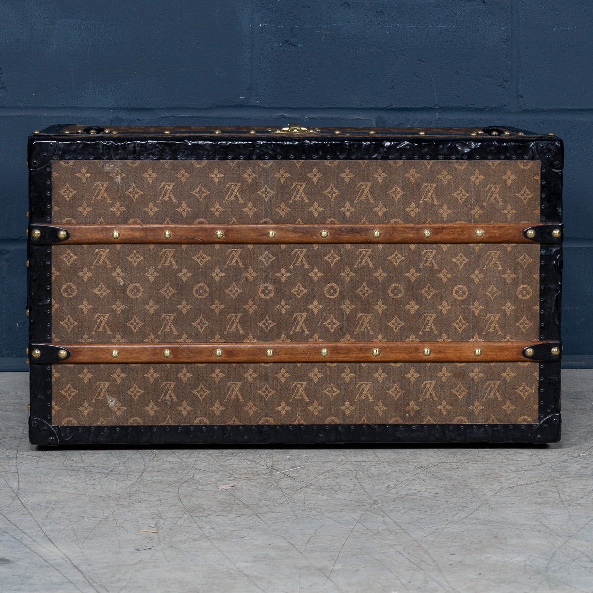 PUSHKIN'S - ANTIQUE 20thC LOUIS VUITTON TRUNK IN WOVEN CANVAS, FRANCE c.1900 2 - 9.jpg