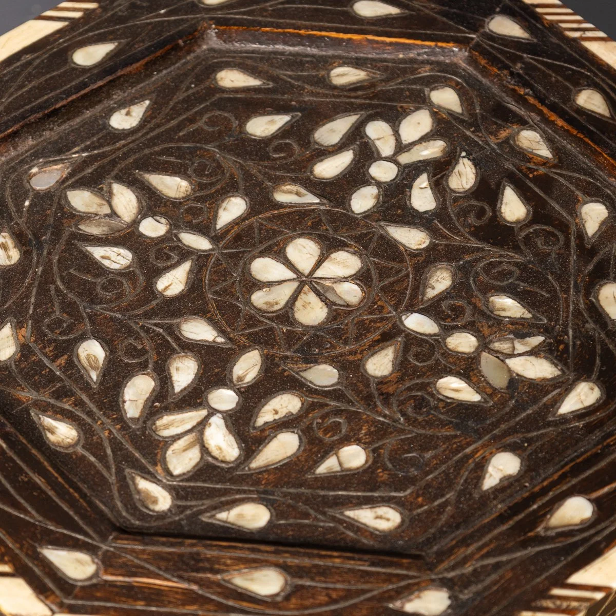 PUSHKINS.COM - Z12412 - ANTIQUE 20thC DARK WOOD & MOTHER OF PEARL MOORISH TABLE c.1920 - 09.jpg
