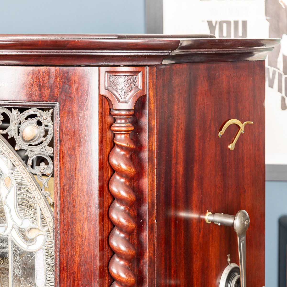 PUSHKINS.COM - NS11405 - ANTIQUE 20thC AMERICAN %22THE REGINA CO%22 12 DISC AUTOMATIC MUSIC PLAYING CABINET BOX c.1900 - 43.jpg