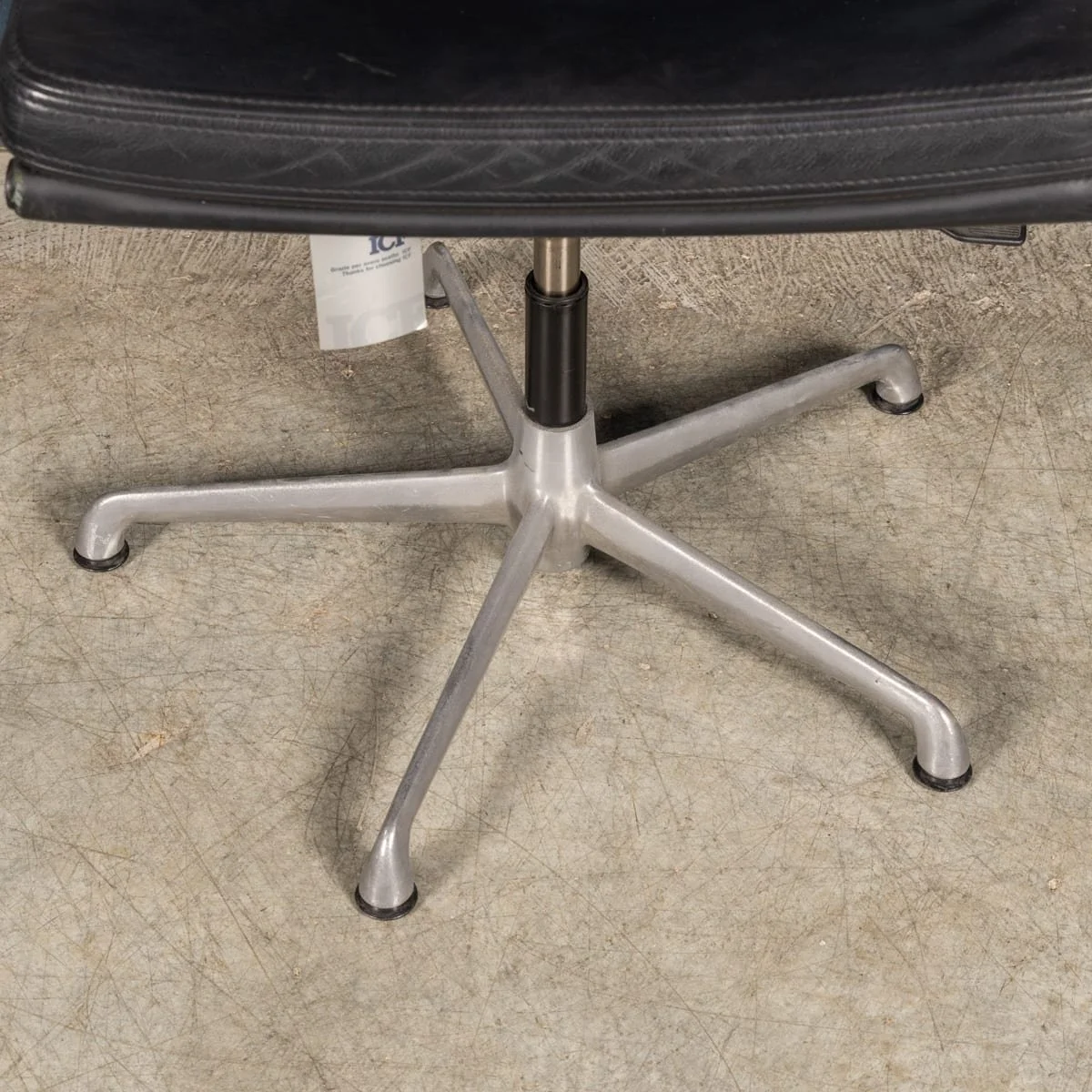 PUSHKINS.COM - B12277d - VINTAGE 20thC EA217 CHAIR IN BLACK LEATHER BY CHARLES & RAY EAMES FOR ICF - 10.jpg