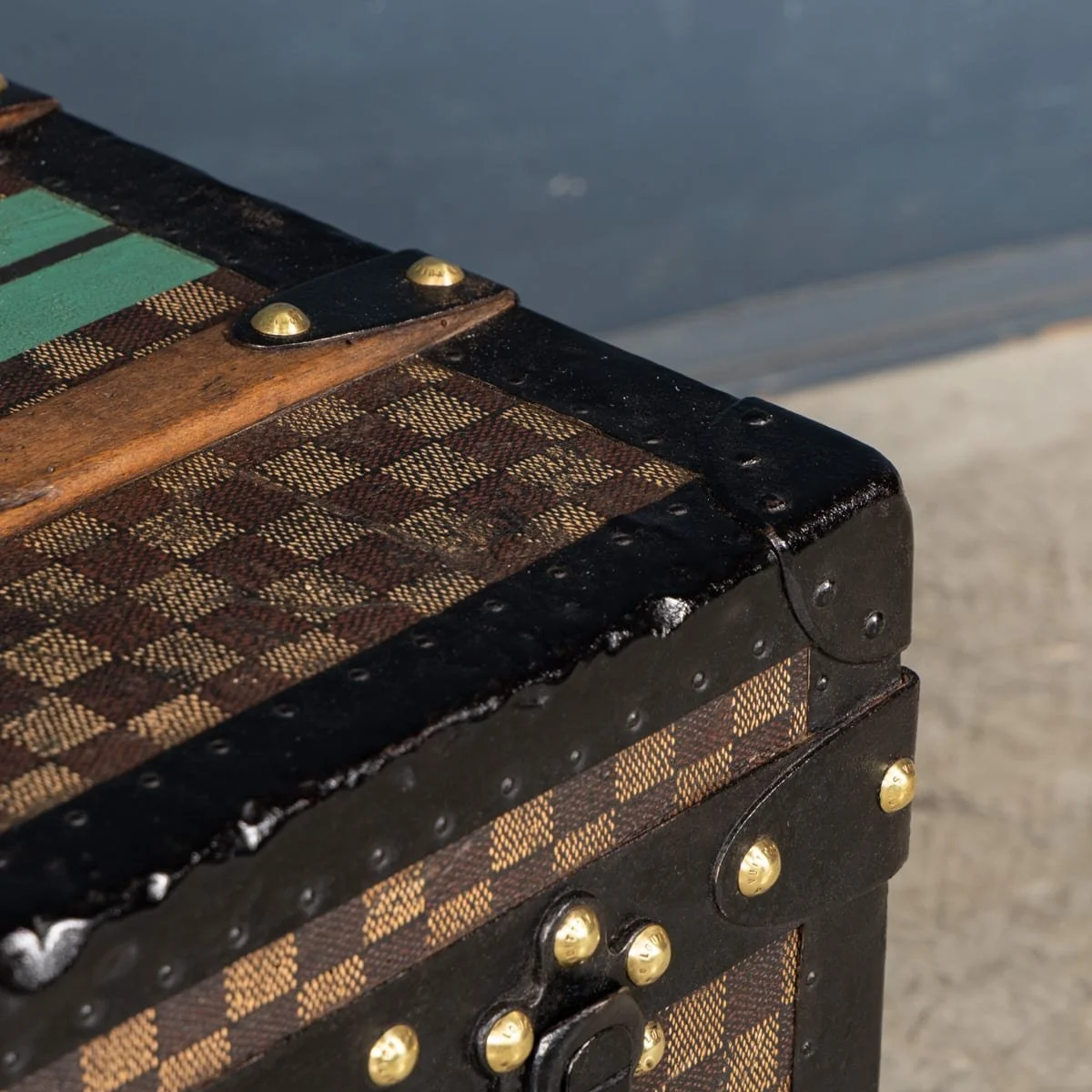 PUSHKINS.COM - B12264w - ANTIQUE 19thC LOUIS VUITTON TRUNK IN DAMIER CANVAS, FRANCE c.1890 - 30.jpg