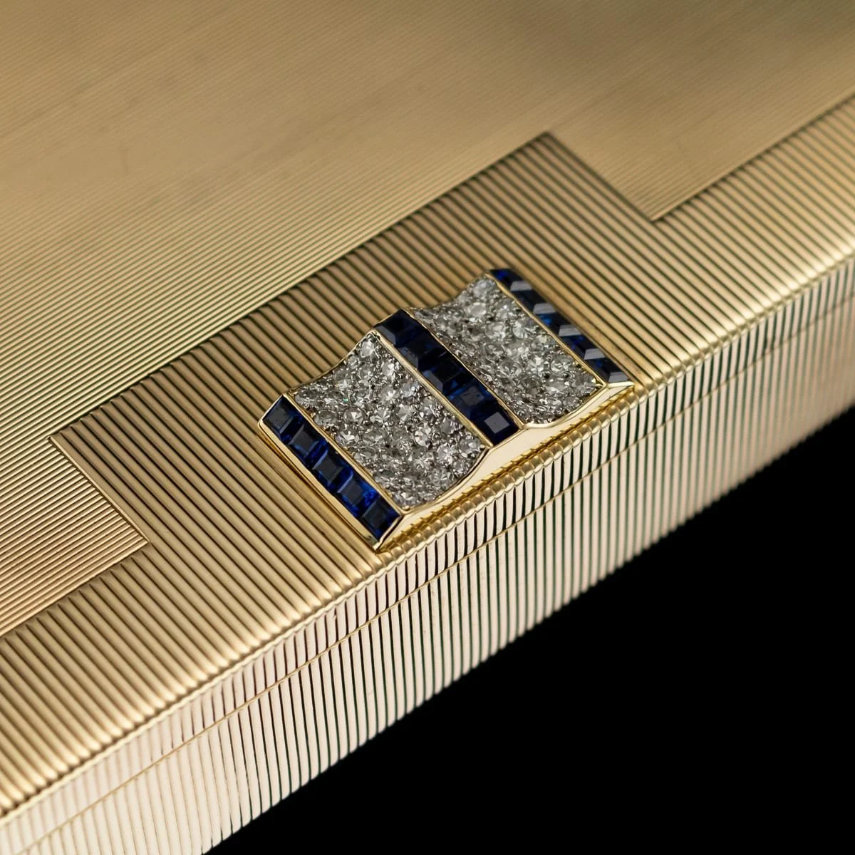 PUSHKINS.COM - C7696 - ANTIQUE 20thC CARTIER ART DECO 9K GOLD, SAPPHIRES, DIAMONDS, COMPACT c.1936 - 11.jpg