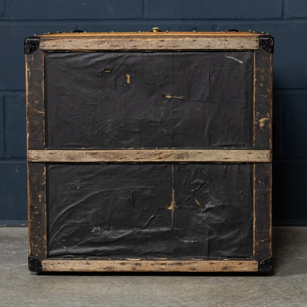 PUSHKINS.COM - B11503w - ANTIQUE 20thC LOUIS VUITTON HAT TRUNK IN WOVEN CANVAS, FRANCE c.1890 - 08.jpg