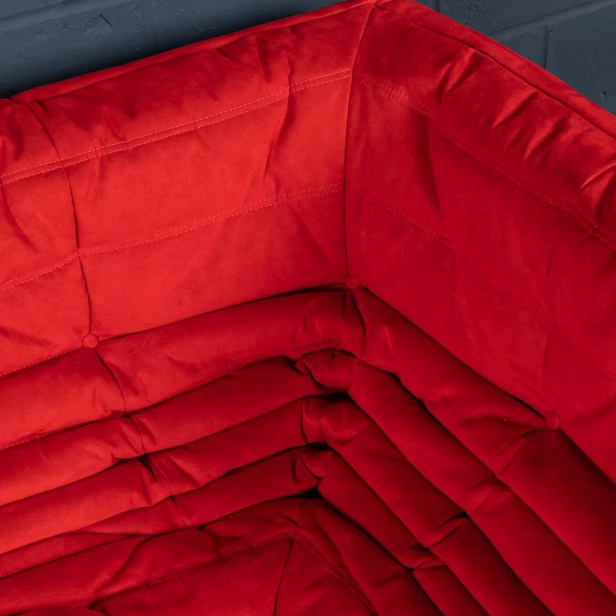 PUSHKINS.COM - B12281 - A 21st CENTURY RED "TOGO" CORNER SOFA BY MICHEL DUCAROY FOR LIGNE ROSET FRANCE - 13.jpg