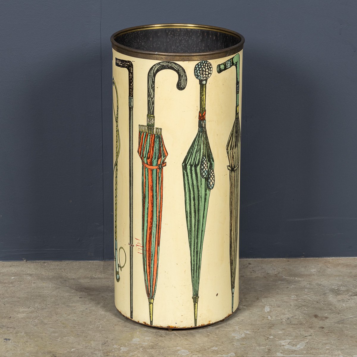 PUSHKINS.COM - D11143 - 20thC ITALIAN ROUND UMBRELLA & STICK STAND BY PIERO FORNASETTI c.1950 - 05.jpg
