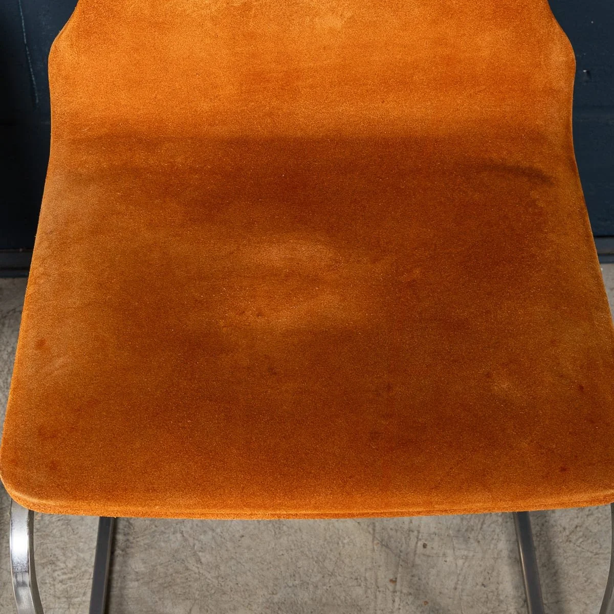 PUSHKINS.COM - B12046 - VINTAGE RARE 20thC ITALIAN DINING SET IN ORANGE SUEDE BY WILLY RIZZO c.1970 - 27.jpg