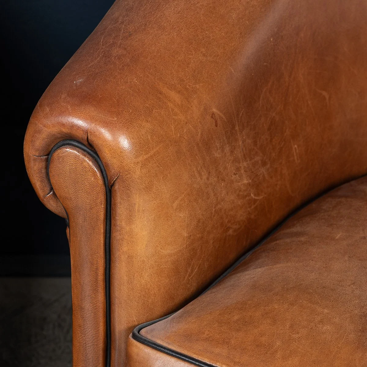 PUSHKINS.COM - B11463 - A PAIR OF 20thC DUTCH SHEEPSKIN LEATHER TUB CHAIRS - 24.jpg