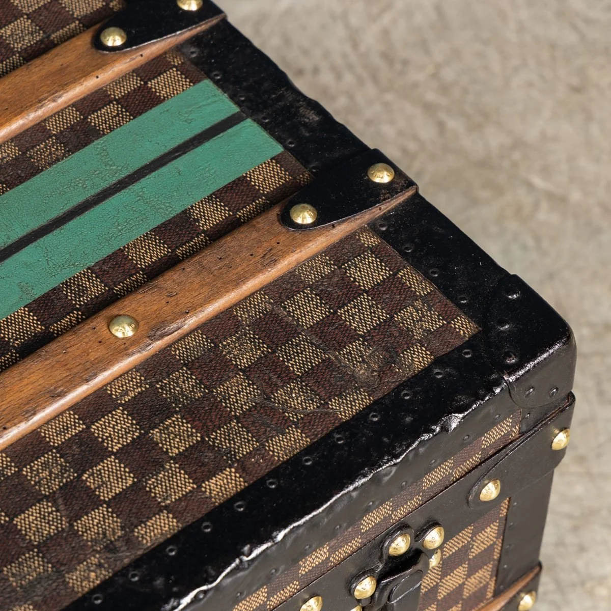 PUSHKINS.COM - B12264w - ANTIQUE 19thC LOUIS VUITTON TRUNK IN DAMIER CANVAS, FRANCE c.1890 - 31.jpg