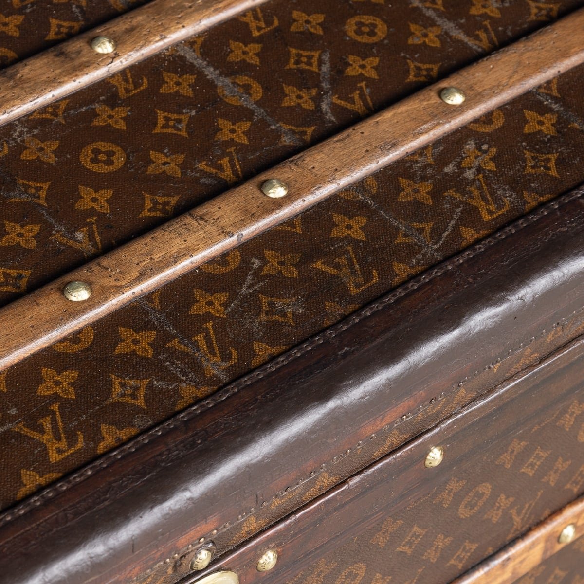 PUSHKINS.COM - B11230 - ANTIQUE 20thC LOUIS VUITTON MALLE HAUTE TRUNK IN MONOGRAM CANVAS, FRANCE c.1910 - 31.jpg
