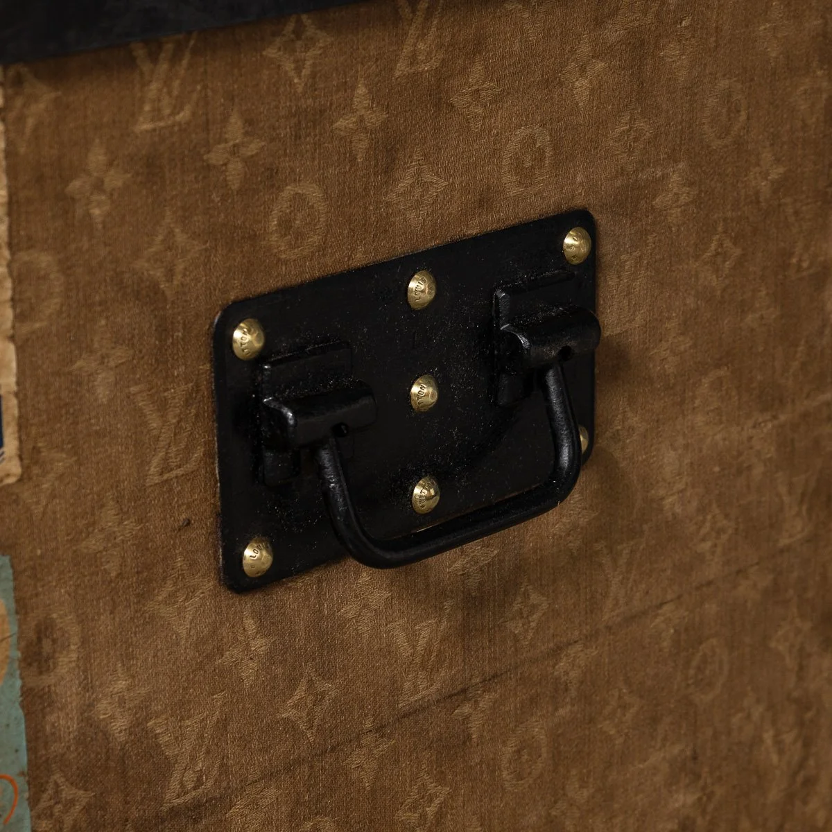 PUSHKINS.COM - B11503w - ANTIQUE 20thC LOUIS VUITTON HAT TRUNK IN WOVEN CANVAS, FRANCE c.1890 - 43.jpg