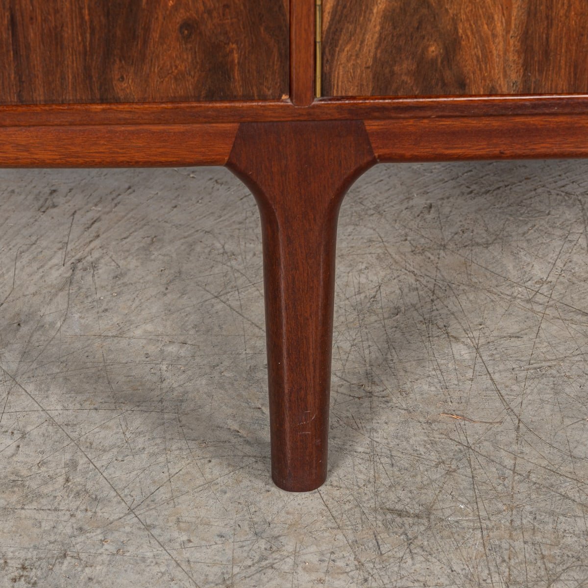 PUSHKINS.COM - B11216 - 20thC ROSEWOOD SIDEBOARD DESIGNED BY TOM ROBERTSON FOR A.H. MCINTOSH & CO LTD - 31.jpg