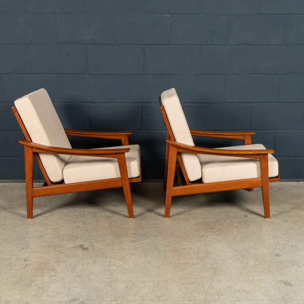 PUSHKINS.COM - B12274 - VINTAGE 20thC ITALIAN PAIR OF RECLINING LOUNGE CHAIRS c.1960 - 09.jpg
