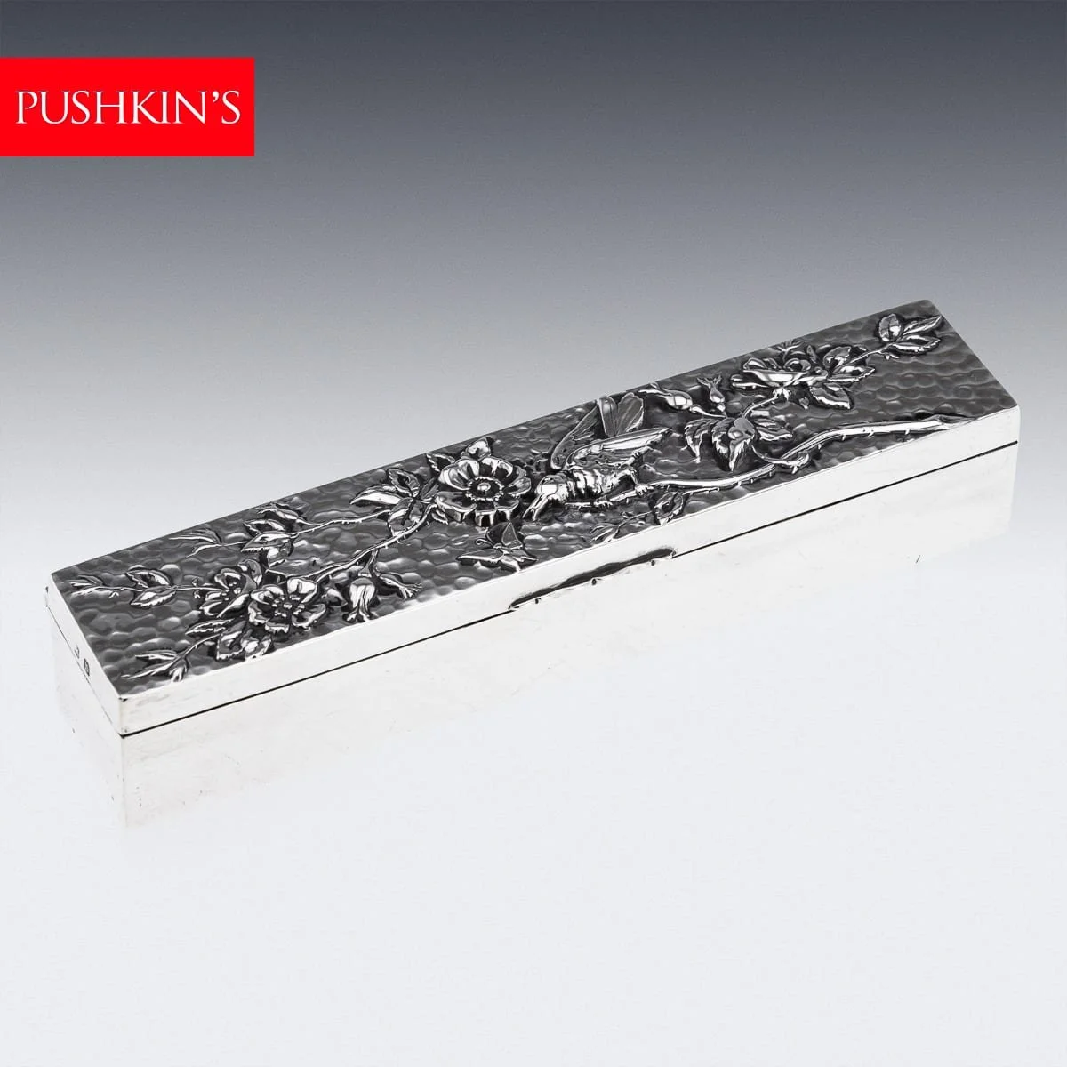 PUSHKINS.COM - J11493 - ANTIQUE 19thC ENGLISH SOLID SILVER JAPANESQUE STYLE RING BOX c.1876 - 02.jpg