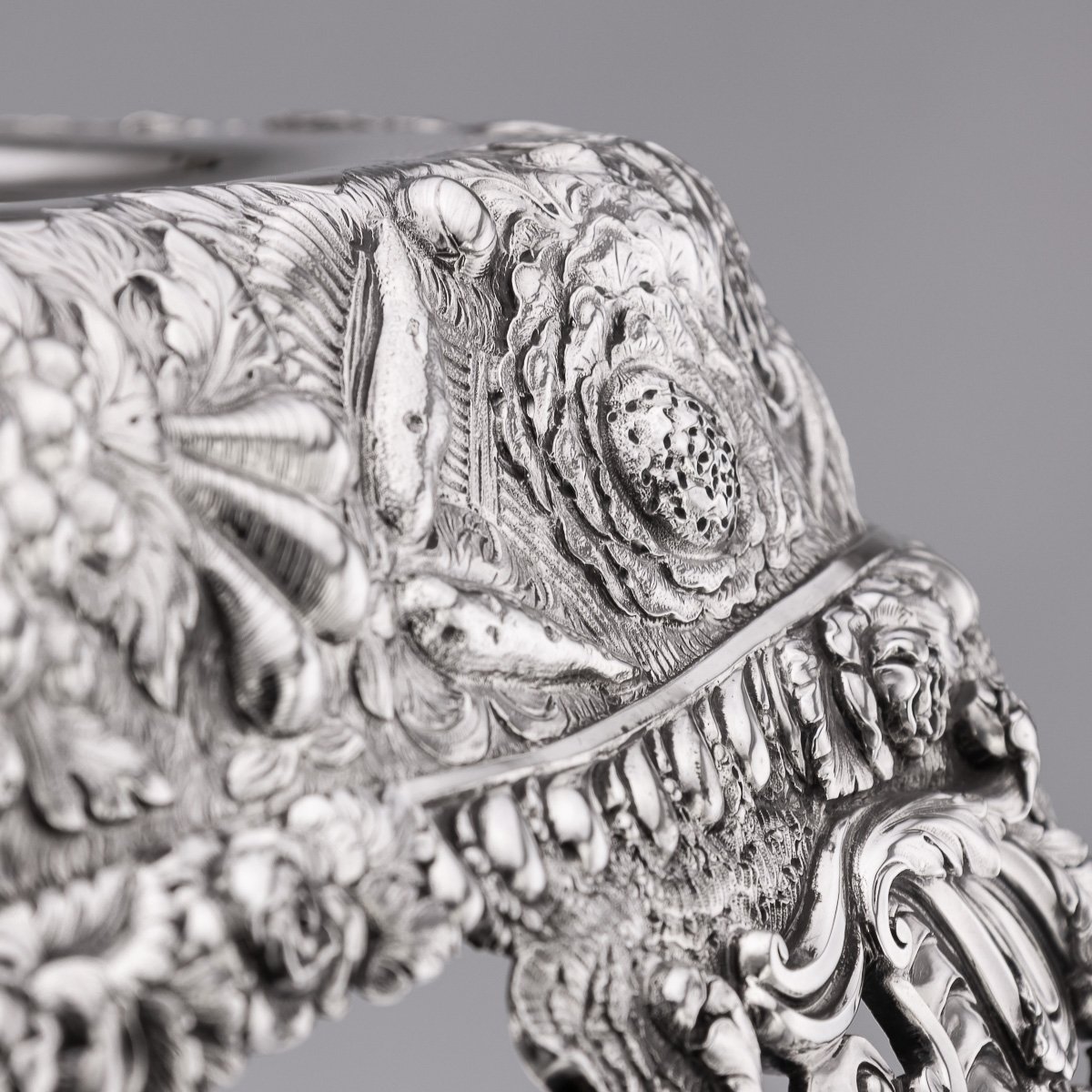 PUSHKINS.COM - B00060 - ANTIQUE 19thC GEORGIAN SOLID SILVER SOUP TUREEN BY EDWARD FARRELL, LONDON c.1823 - 37.jpg