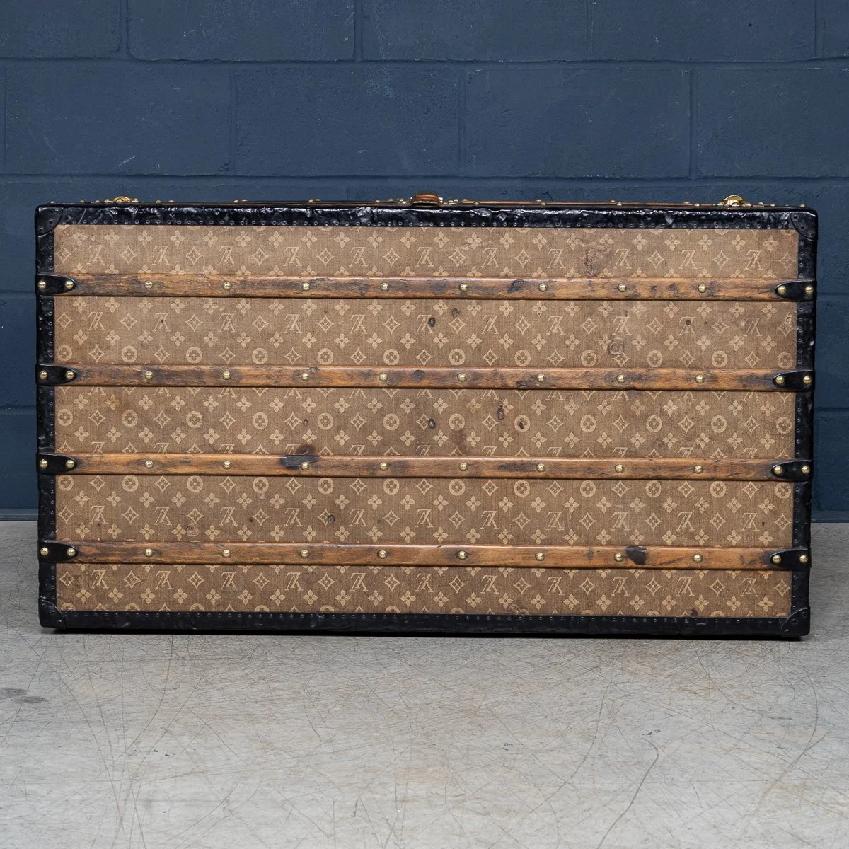 PUSHKINS.COM - B11311w - ANTIQUE 20thC LOUIS VUITTON %22MALLE HAUTE%22 TRUNK IN WOVEN CANVAS, FRANCE c.1900 - 09.jpg