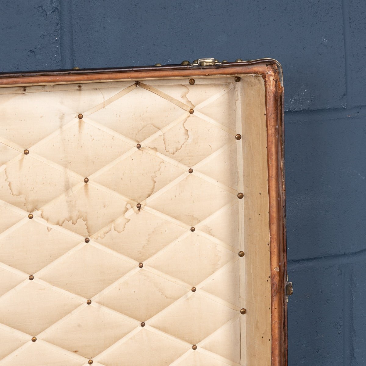 PUSHKINS.COM - B11230 - ANTIQUE 20thC LOUIS VUITTON MALLE HAUTE TRUNK IN MONOGRAM CANVAS, FRANCE c.1910 - 19.jpg