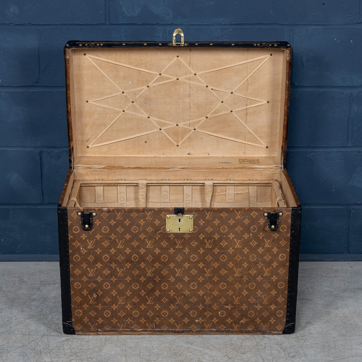 PUSHKIN'S - ANTIQUE 20thC LOUIS VUITTON TRUNK IN WOVEN CANVAS, FRANCE c.1900 2 - 10.jpg