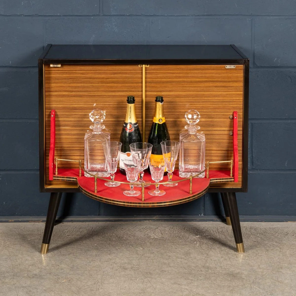 PUSHKINS.COM - B12269 - VINTAGE 20thC ITALIAN SMALL REVOLVING BAR SIDEBOARD c.1960 - 06.jpg