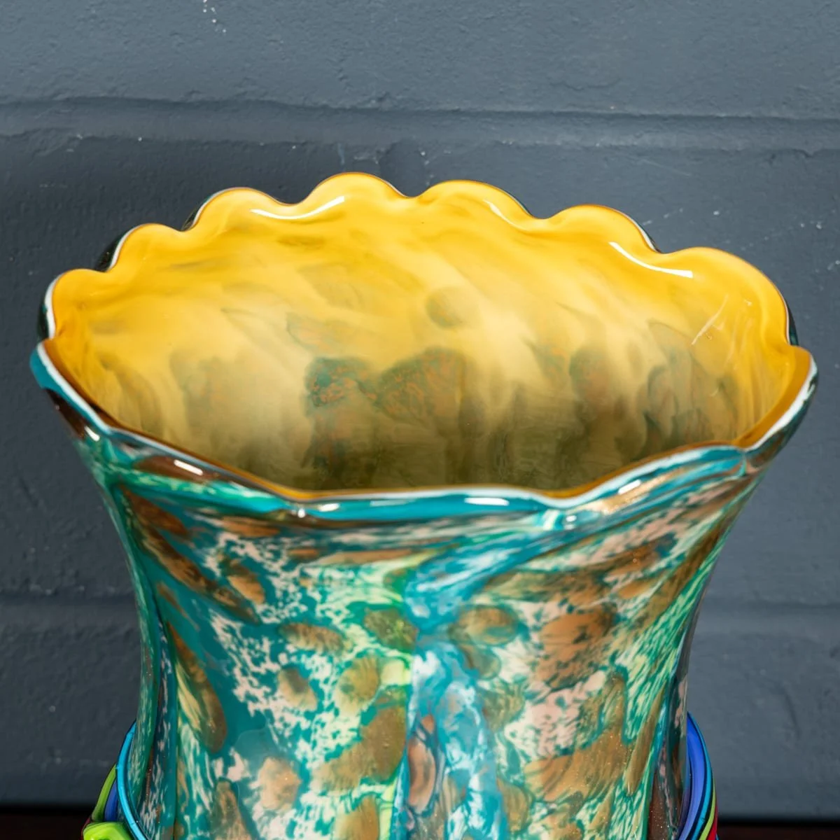 PUSHKINS.COM - B12245 - VINTAGE 20thC ITALIAN HAND BLOWN MILLEFIORI GLASS VASE, MADE IN MURANO - 12.jpg