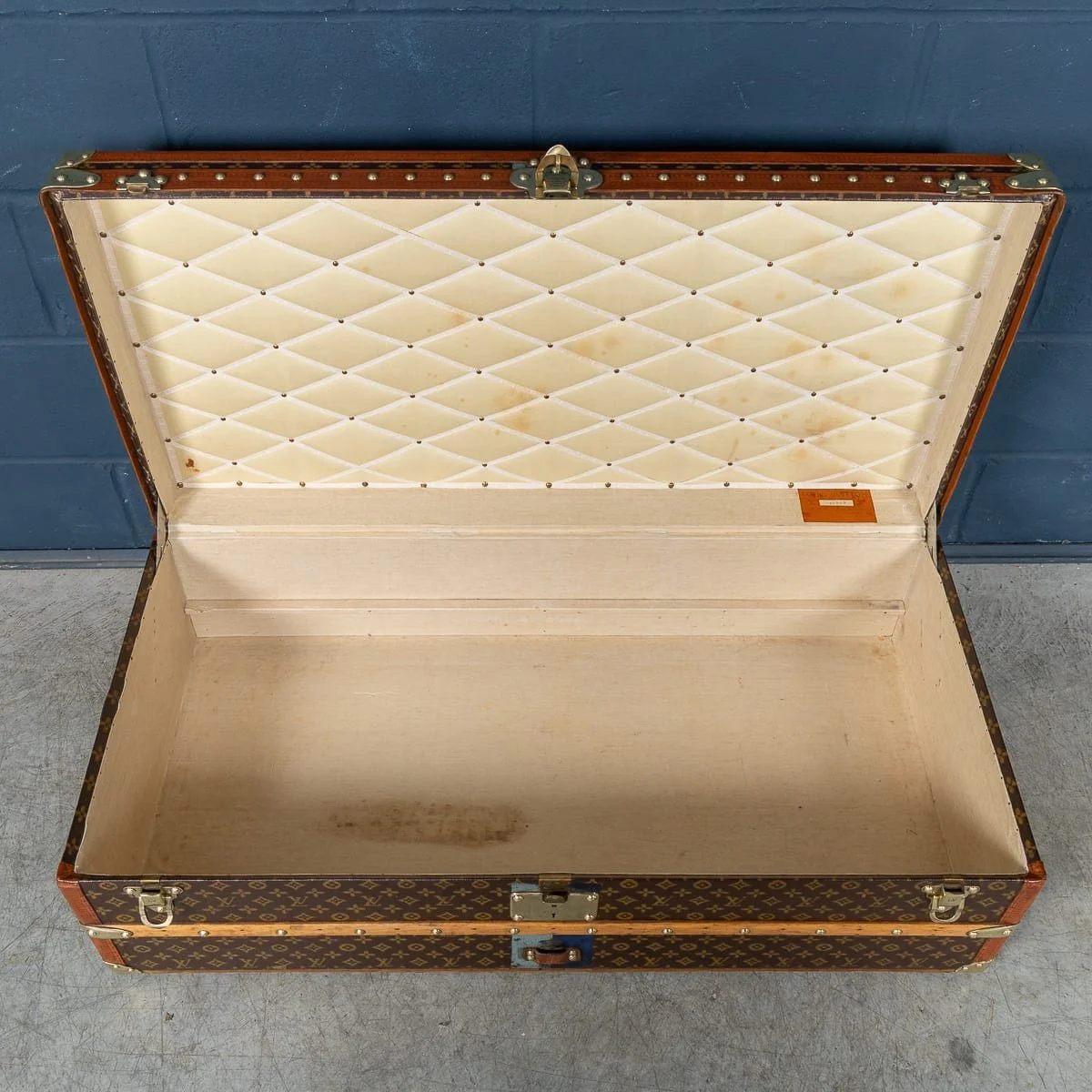 PUSHKINS.COM - B12020h - 20thC LOUIS VUITTON CABIN TRUNK IN MONOGRAM CANVAS, FRANCE c.1930 - 11.jpg