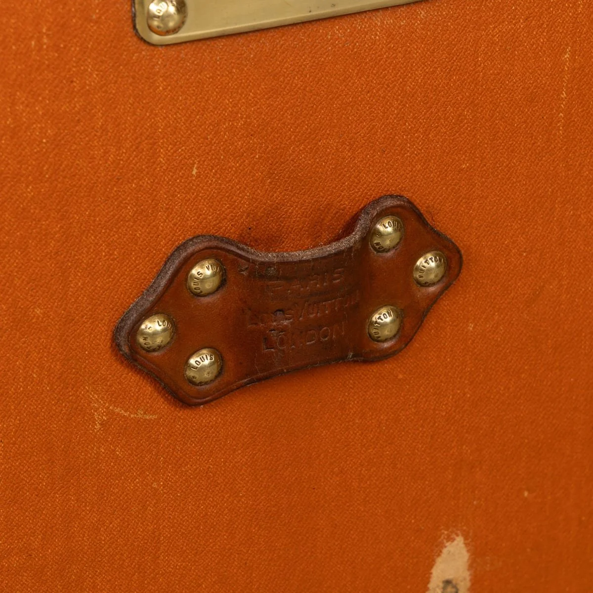 PUSHKINS.COM - B11873 - ANTIQUE 20thC LOUIS VUITTON COURIER TRUNK IN ORANGE VUITTONITE CANVAS c.1905 - 32.jpg