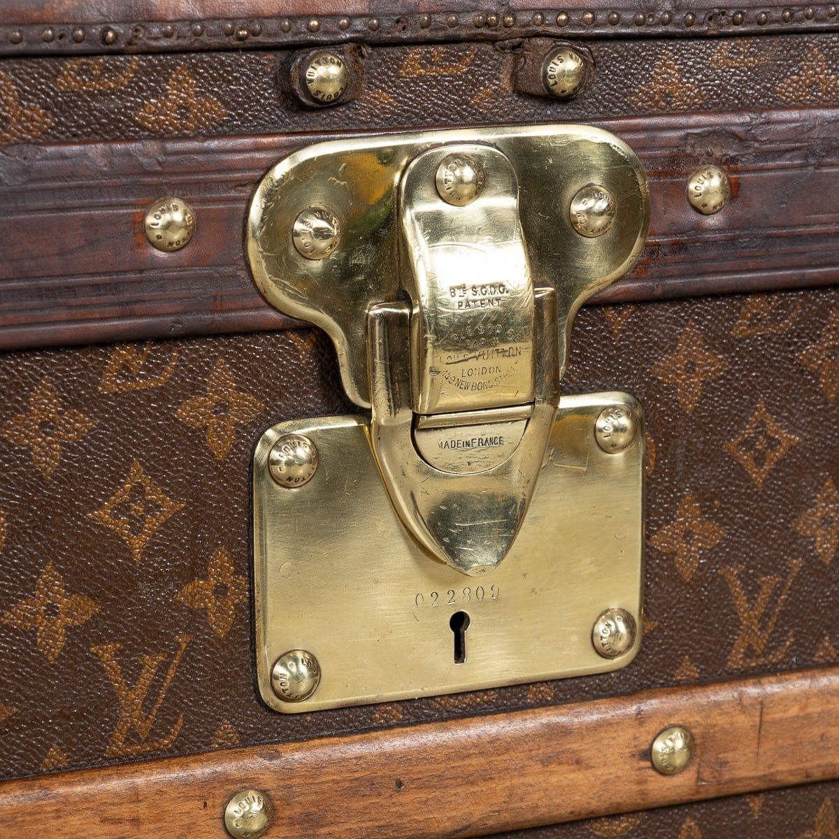 PUSHKINS.COM - B11230 - ANTIQUE 20thC LOUIS VUITTON MALLE HAUTE TRUNK IN MONOGRAM CANVAS, FRANCE c.1910 - 20.jpg