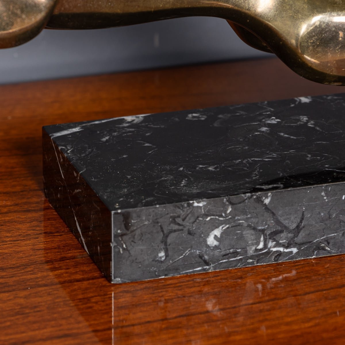 PUSHKINS.COM - VINTAGE 20thC LARGE BRONZE JAGUAR SHOWROOM MODEL ON A MARBLE PLINTH c.1970 - 10.jpg