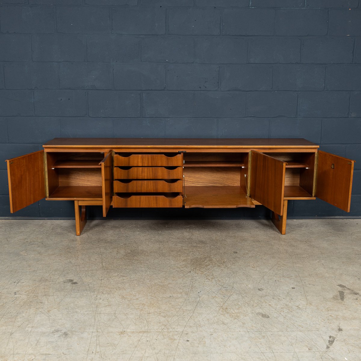 PUSHKINS.COM - B11412 - VINTAGE 20thC ENGLISH TEAK SIDEBOARD BY STONEHILL FURNITURE c.1960 - 08.jpg