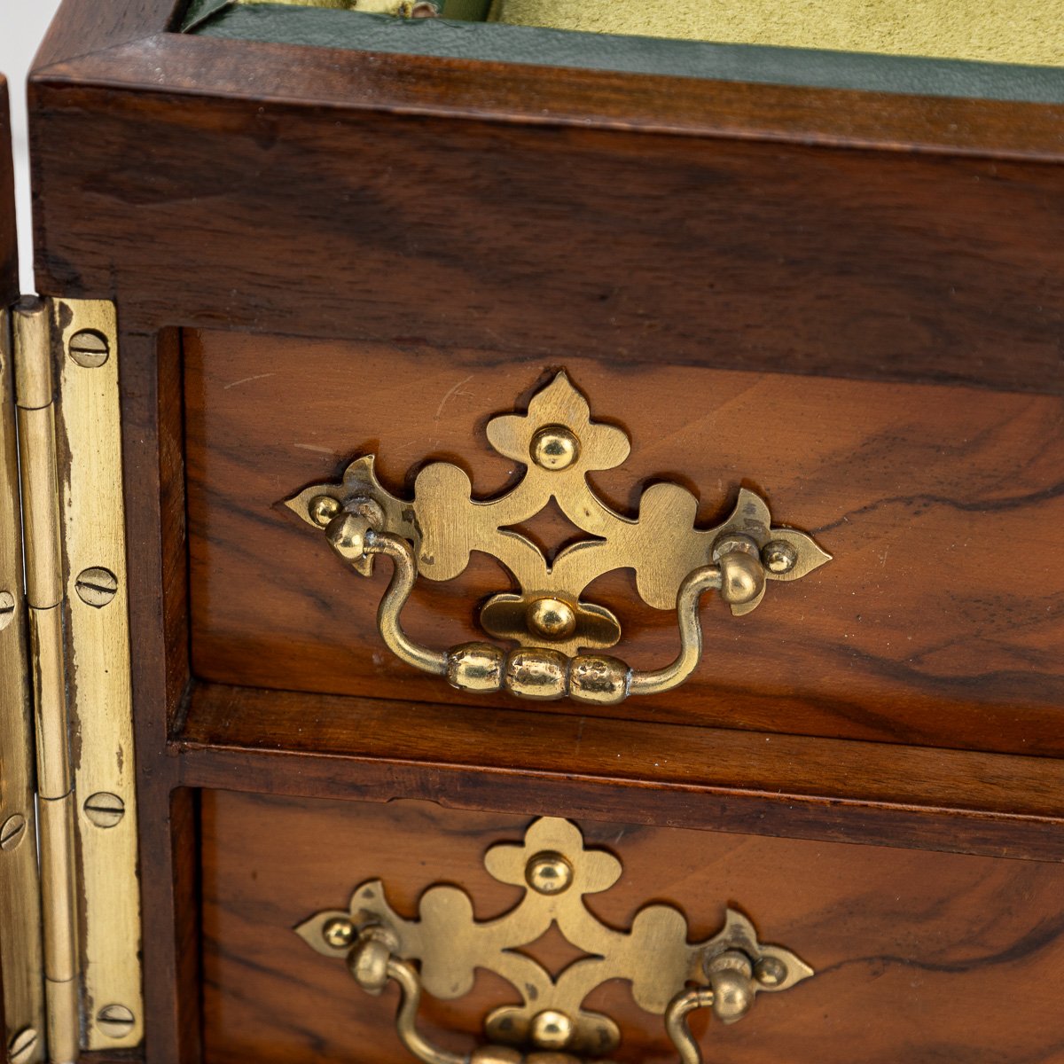 PUSHKINS.COM - D11171 - ANTIQUE 19thC VICTORIAN WALNUT & GLASS FRONTED JEWELLERY BOX c.1890 - 16.jpg