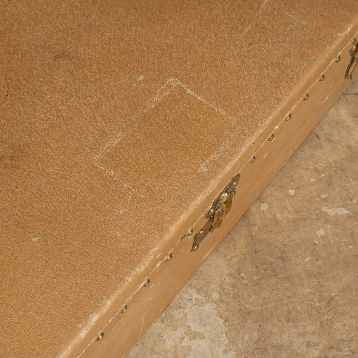 PUSHKINS.COM - Z12139 - VINTAGE 20thC LOUIS VUITTON CAR TRUNK IN GREY VUITTONITE CANVAS, PARIS c.1930 - 29.jpg