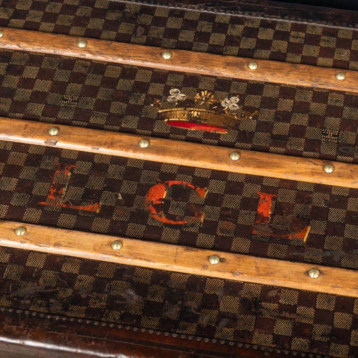 PUSHKINS.COM - B12346w - ANTIQUE 20thC SPECIAL ORDER LOUIS VUITTON TRUNK IN DAMIER CANVAS, FRANCE c.1900 - 26.jpg
